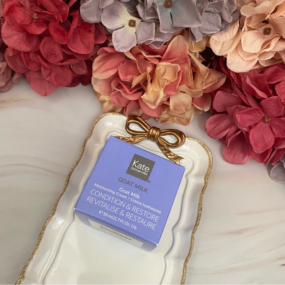Kate Somerville Goat Milk Moisturizing Cream - Picture 5 of 9
